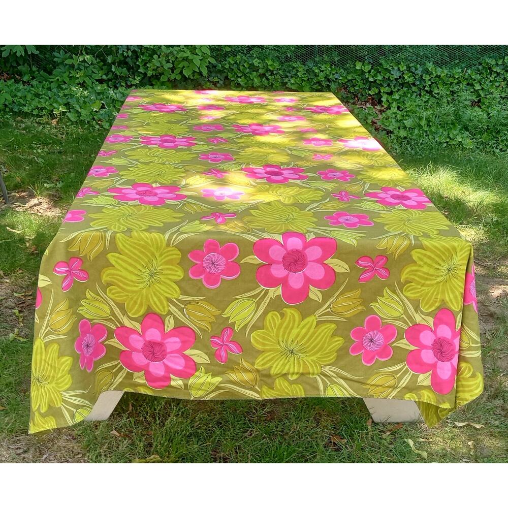 Vera Neumann Tablecloth Green Pink Floral Cotton 58" x 100" Mod MCM - Picture 7 of 8